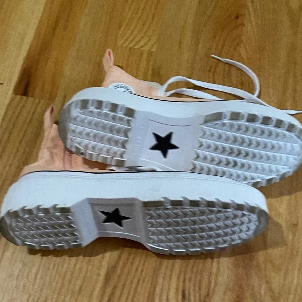 Converse Kids High-Top Sneakers - Light Pink